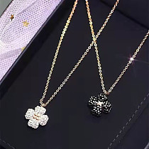 Four-leaf clover flower necklace crystal trendsetter clavicle chain