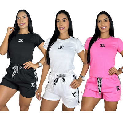Fashion ladies embossed short sleeve shorts set