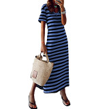 Loose printed striped short-sleeved dress with slit.
