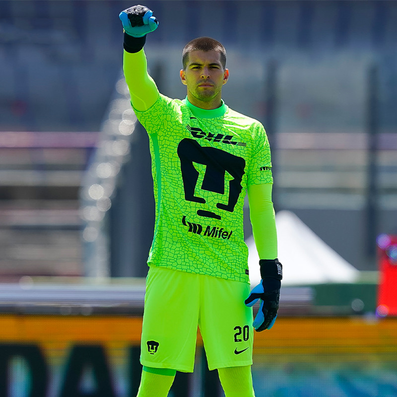 Goalkeeper Jersey and Short Kit 