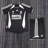 Kids Real Madrid 2006/2007 Away Retro Kit