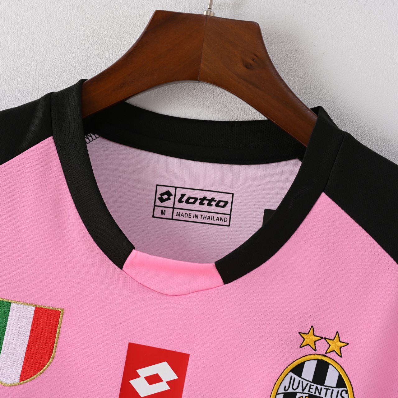 US$ 19.99 - Juventus 2002/2003 Goalkeeper Retro Jersey - m US$ 19.99 - Juventus 2002/2003 Goalkeeper Retro Jersey - m