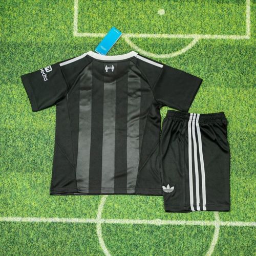Kids Liverpool 25/26 Goalkeeper Jersey and Short Kit