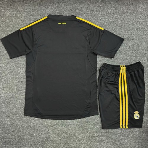 Real Madrid 2011/2012 Goalkeeper Retro Kit