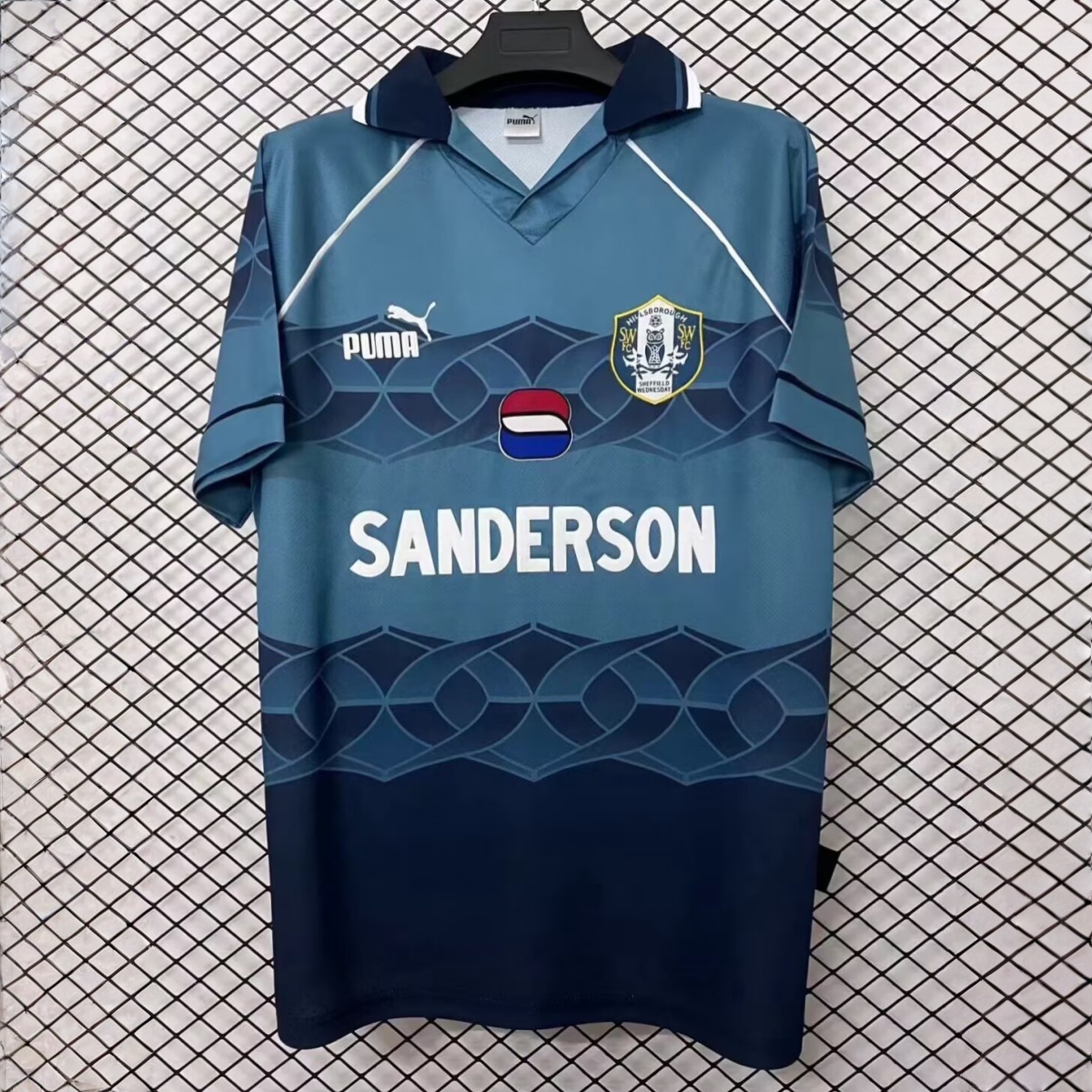 ウェア 93~95 sheffield wednesday PUMA away wear 1993-95 Sheffield Wednesday Puma Player Issue Away Shirt XL