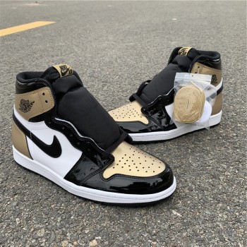 Air Jordan 1 “Gold Toe” size 8-12