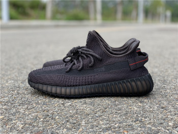 Yeezy 350 V2 Black