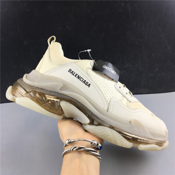  Balenciaga Triple S