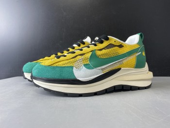 Sacai x Nike Pegasua Vaporfly Yellow Green HUO