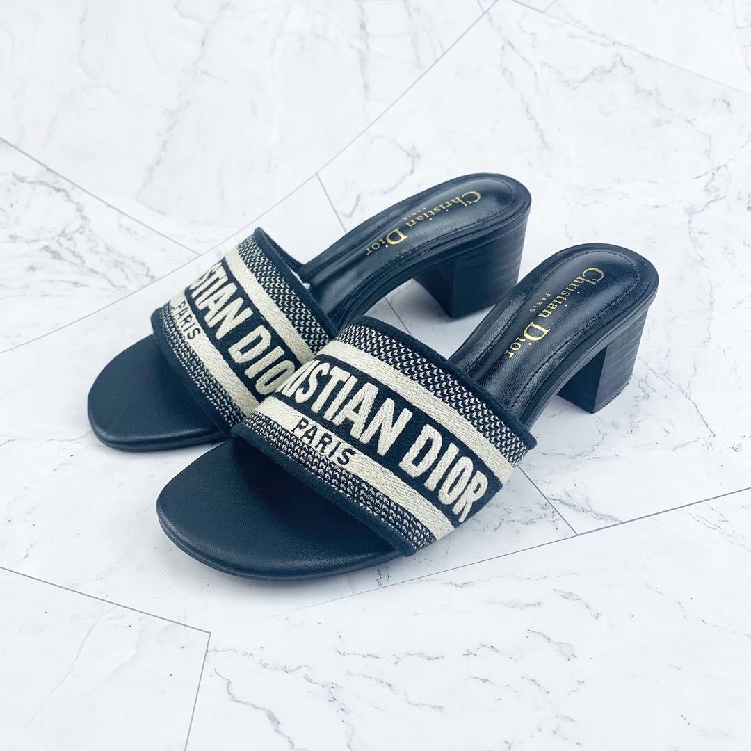 dior bedroom slippers