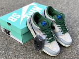 Dunk SB Low Pro Maple Leaf