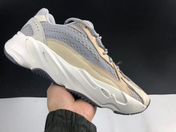 yeezy 700