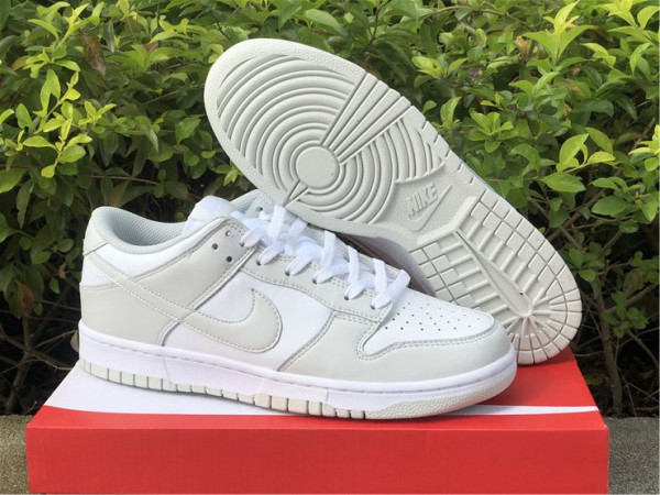 Nike Dunk Low WMNS “Photon Dust”