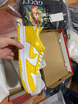 nike sb  yellow