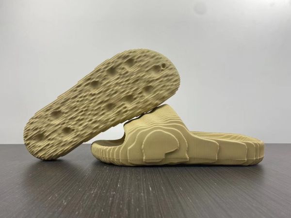 New Adidas Yeezy Slide new colleettion