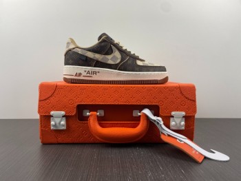 Nike Air Force 1 LV Low  with bag