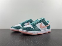 Dunk SB Low  Snake Skin