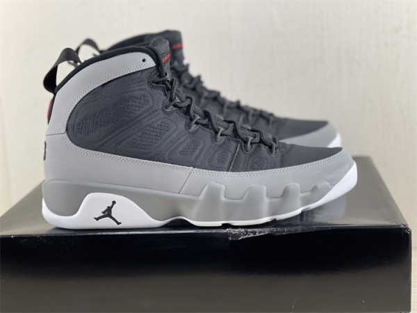 Air Jordan 9