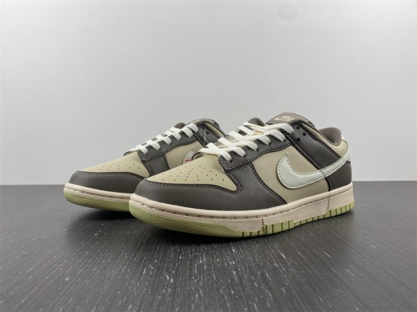 SB Dunk Low  Khaki