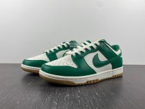 Dunk Low  Green and Gold