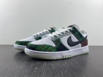 Nike Dunk Low “Plaid”