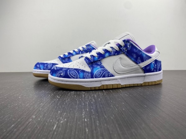 Nike SB Dunk Low