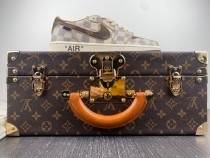 Nike Air Force 1 LV Low LV with bag