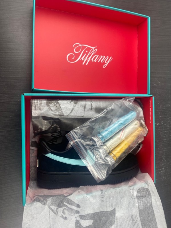 Tiffany & Co. x Nike Air Force 1 Low size 4-13