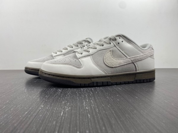 Nike Dunk Low “Ironstone”