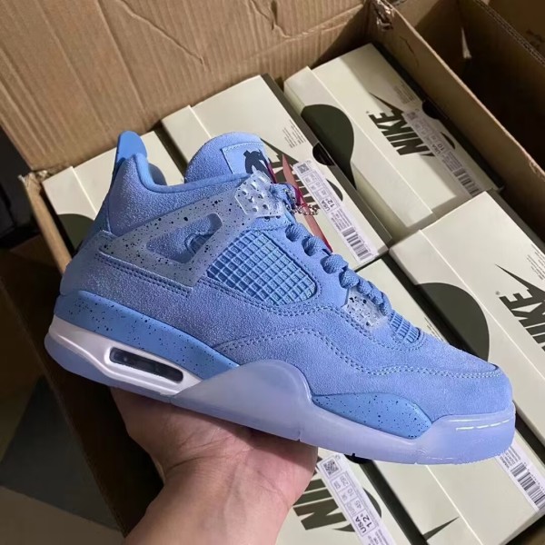 Air Jordan 4