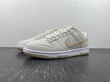 NIKE  DUNK LOW