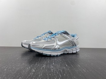 Air Zoom Vomero 5
