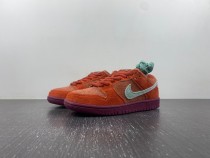 Nike SB Dunk Low