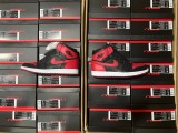 Air Jordan 1 Retro High 'Banned' 2011