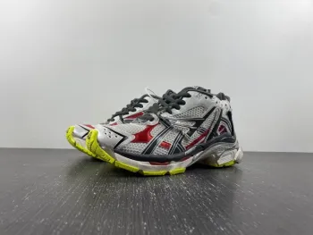 7.0 Balenciaga