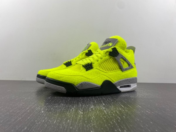 AIR JORDAN  4