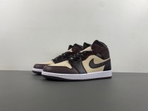 Air Jordan 1 Mid SE