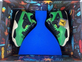 GX Air Jordan 4 with big box