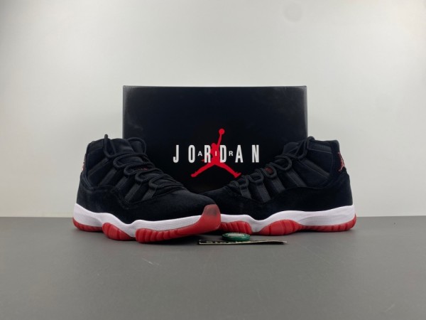 Air Jordan 11 WMNS “Bred Velvet”