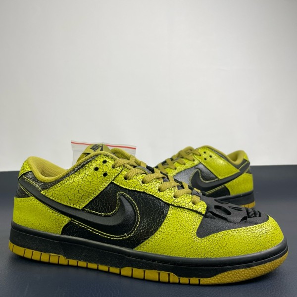 Nike Dunk Low “Halloween