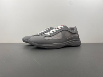 Prada     size 3-13