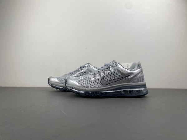 Air Max 2013 Goes Full Metalli
