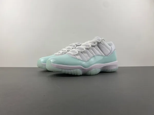 Air Jordan 11