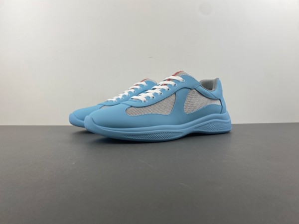 Prada     size 3-13