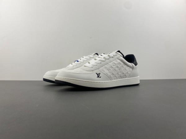 Louis Vuitton LV