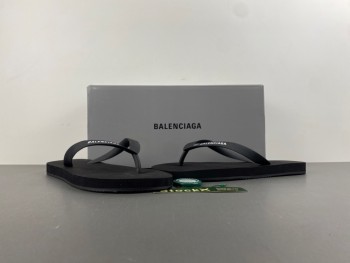 Balenciaga slide