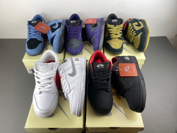 Supreme x Nike Dunk SB Low