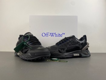 Off-White c/o Virgil Abloh