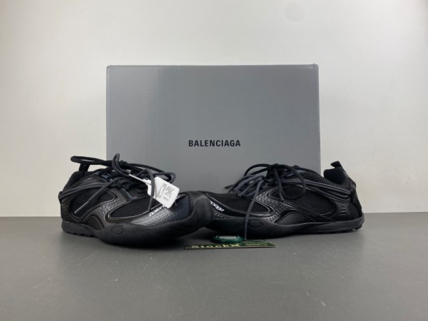 BALENCIAGA
