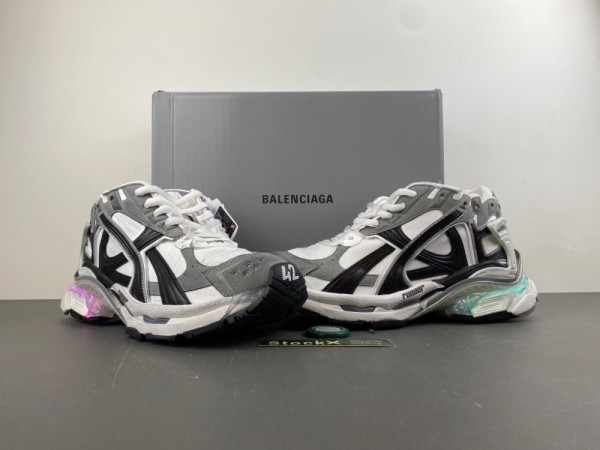 Balenciaga  led